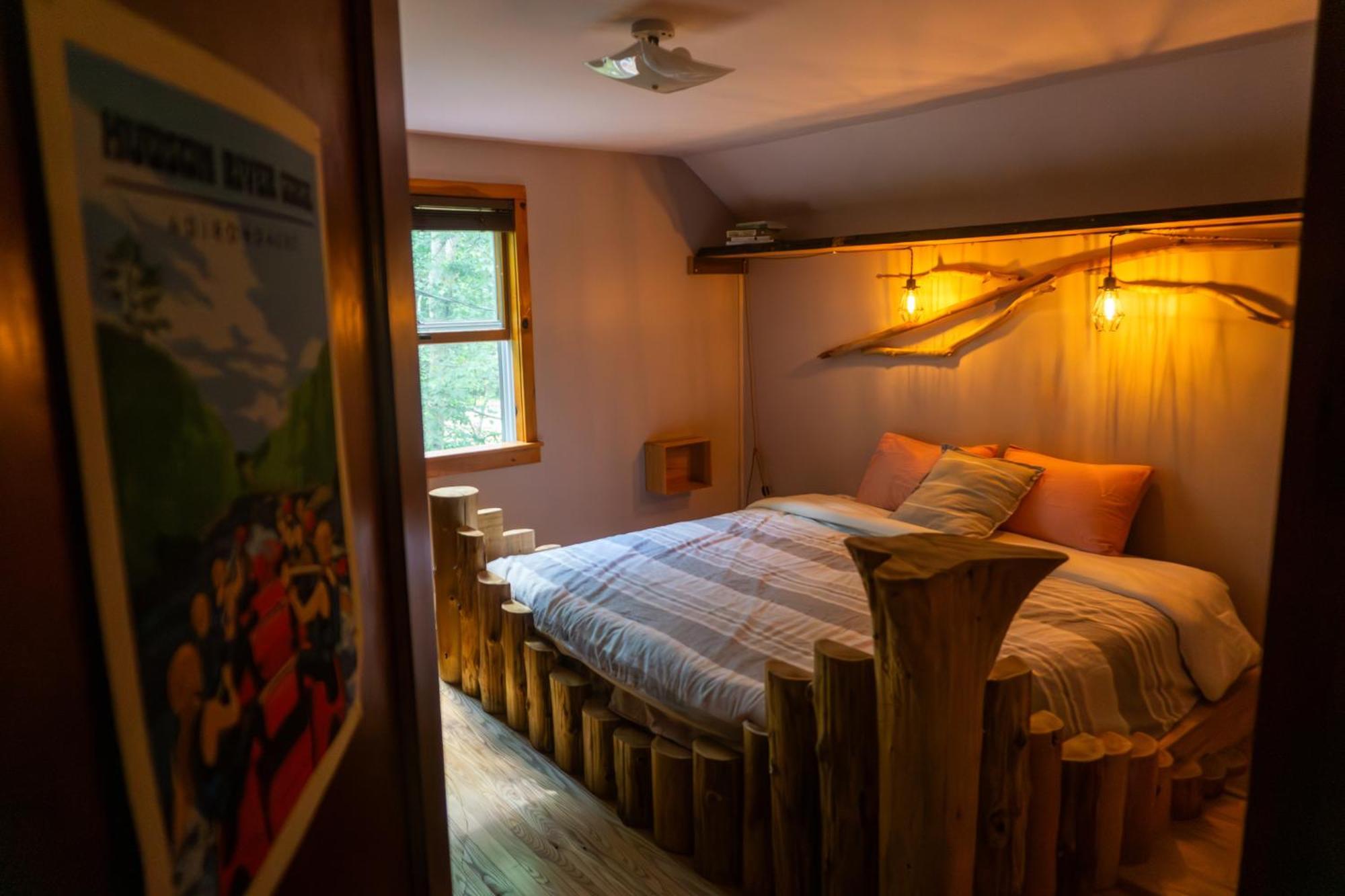 Llama House Adk Wevertown Exterior photo